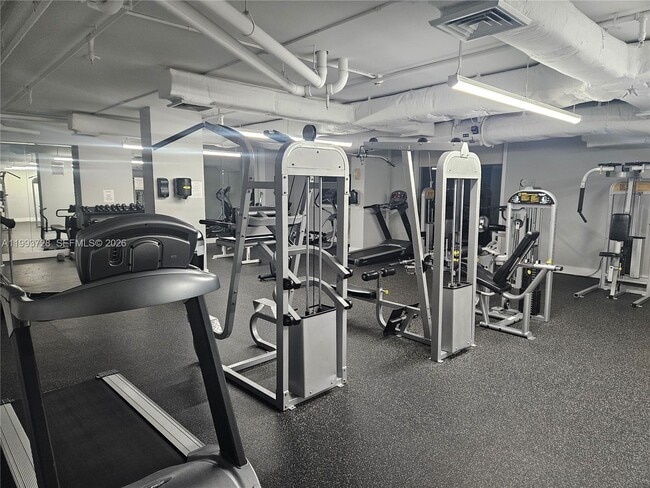 Building Photo - 140 S Dixie Hwy