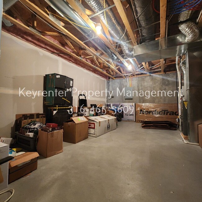 Building Photo - 12804 E Timber Lake Rd