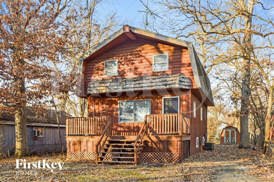 Building Photo - 26646 Elmwood Ave