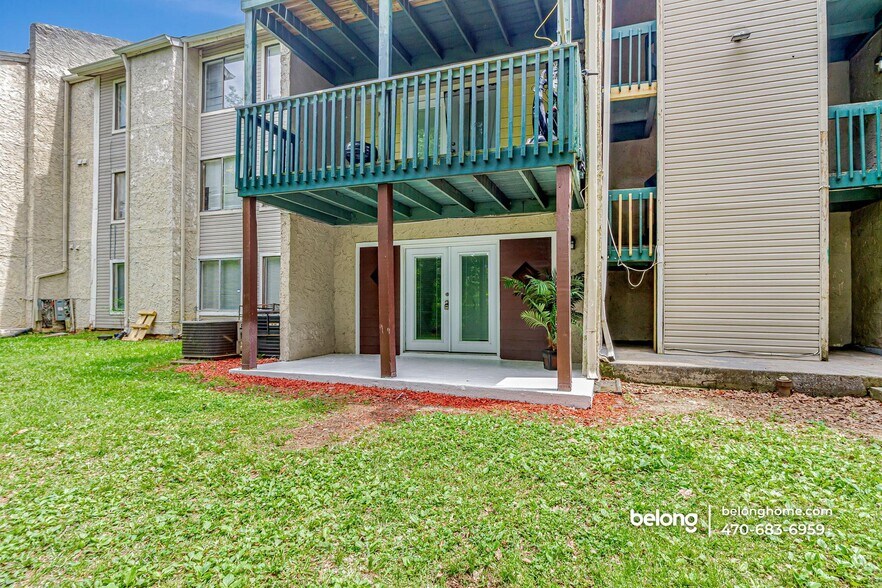 Building Photo - 3575 Oakvale Rd