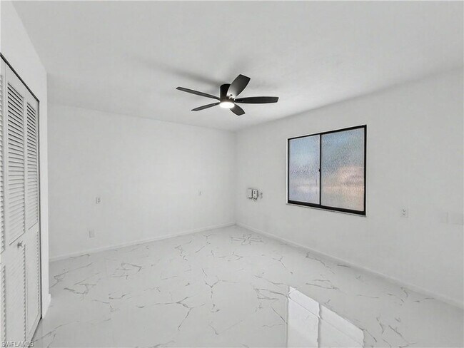 Building Photo - 2101 Hibiscus Rd