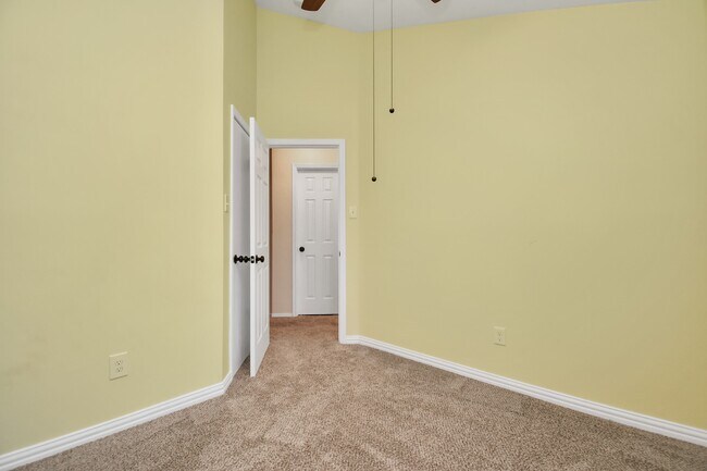 Building Photo - 17107 Amber Ridge Dr