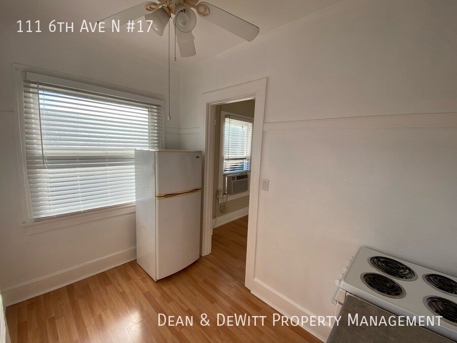 Building Photo - 111 6th Ave N