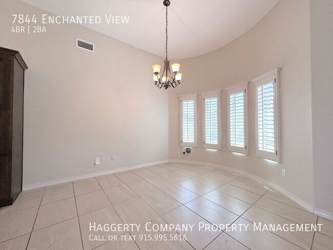 Building Photo - 7844 Enchanted View Dr