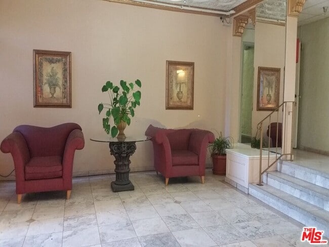 Building Photo - 603 Cochran Ave