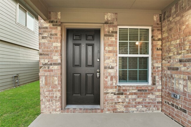 Building Photo - 17135 Hailey Harbor Dr