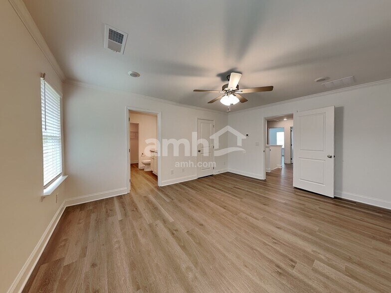 Building Photo - 673 Smt Vw Ln