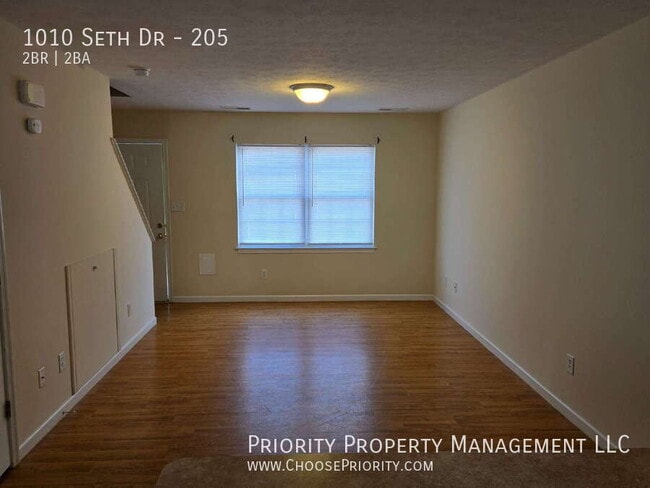 Building Photo - 1010 Seth Dr