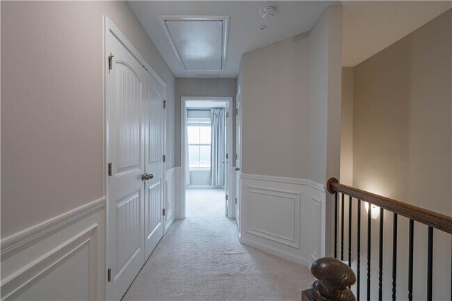 Building Photo - 416 Montclair Ct