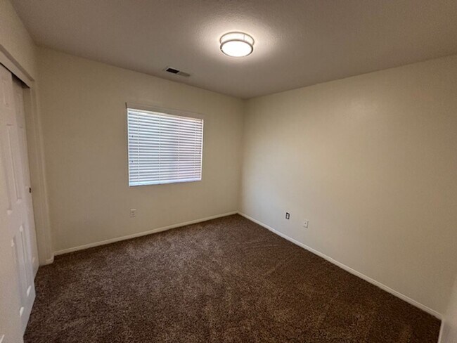 Building Photo - 1049 SPUD Moreno St