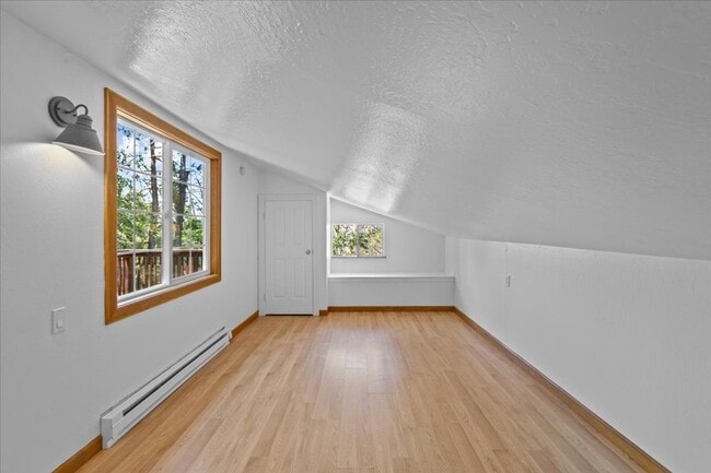 Building Photo - Beautiful Three Bedroom Home on Half Ac...