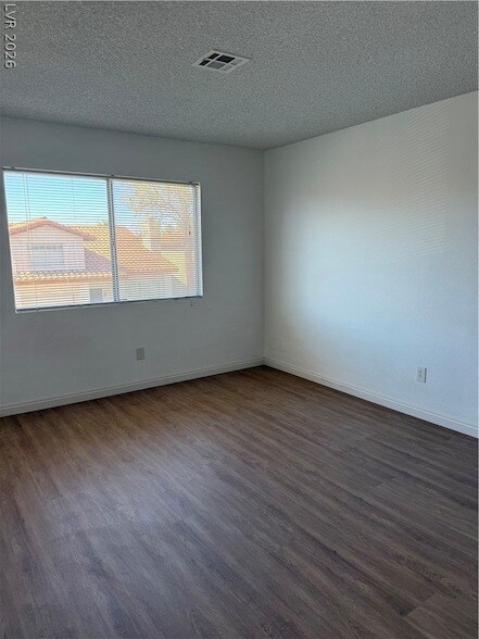 Building Photo - 118 Blueberry Ln