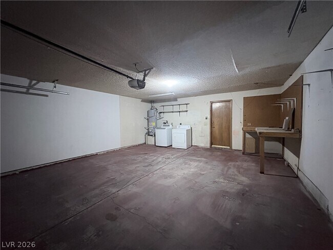 Building Photo - 2670 Sumac Ln