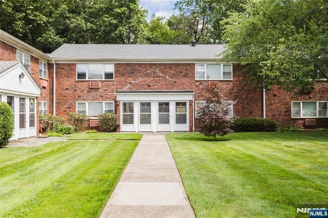 Building Photo - 500 Franklin Turnpike