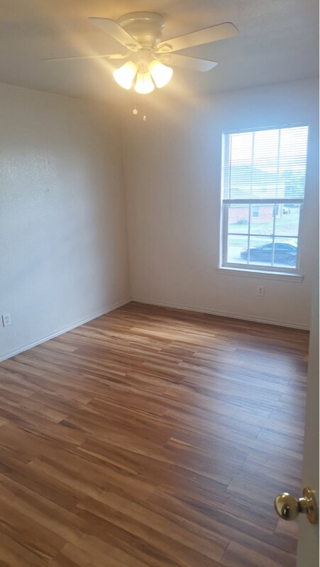 Building Photo - 3706 Malibu Ln