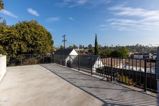 Building Photo - 5150 Loleta Ave