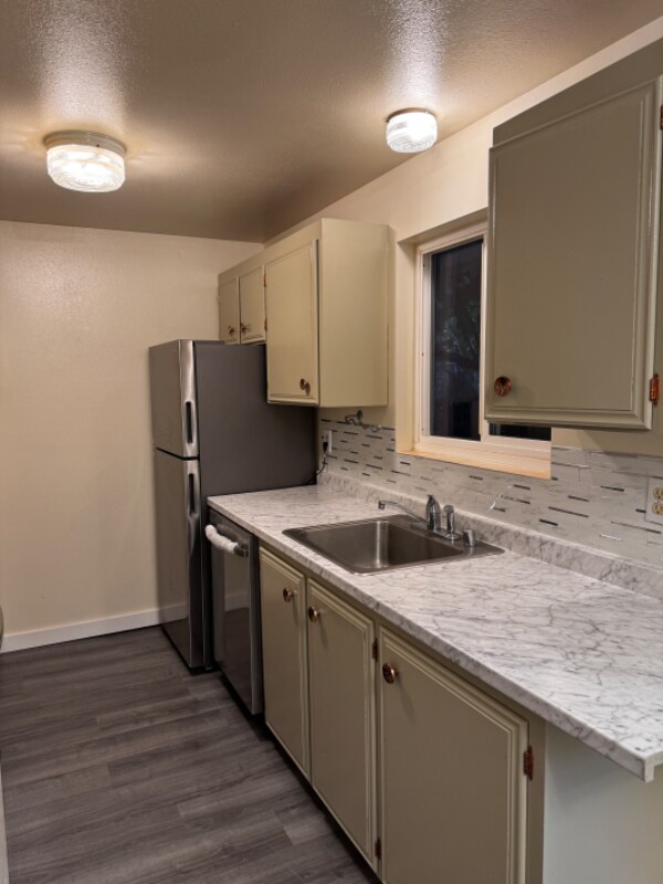 Building Photo - 2312 N 134th St