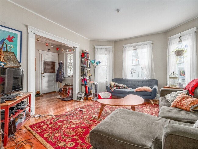 Building Photo - 81 Bristol Rd