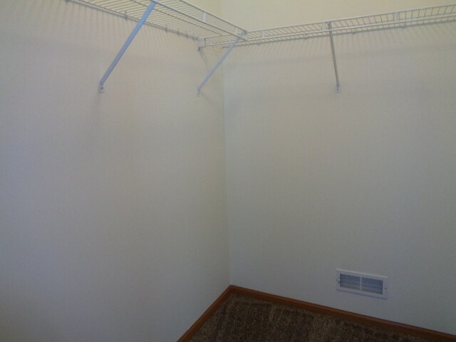 Building Photo - 1505 Finch Dr