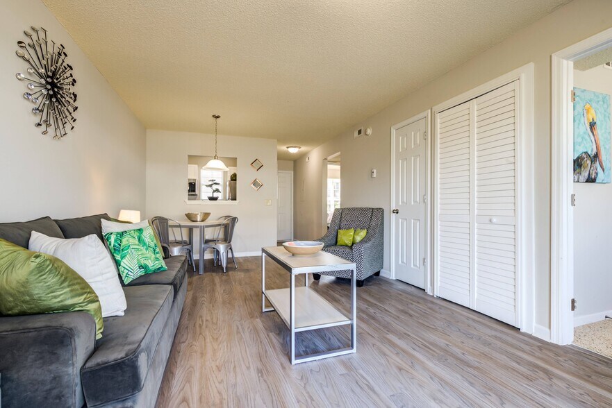 Seahawk Retreat 420 Racine Dr Wilmington NC 28403 Apartment Finder