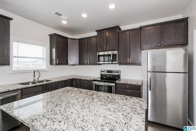 Building Photo - 253 Union Station Dr