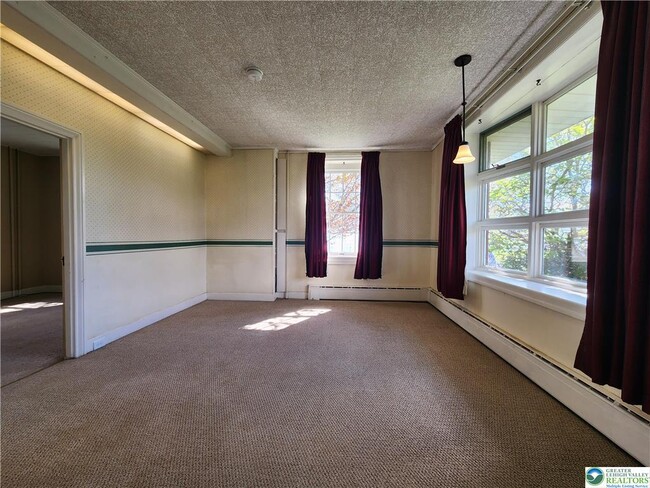 Building Photo - 4939 Indian Creek Rd