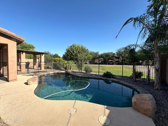 Building Photo - 2251 E Azalea Dr