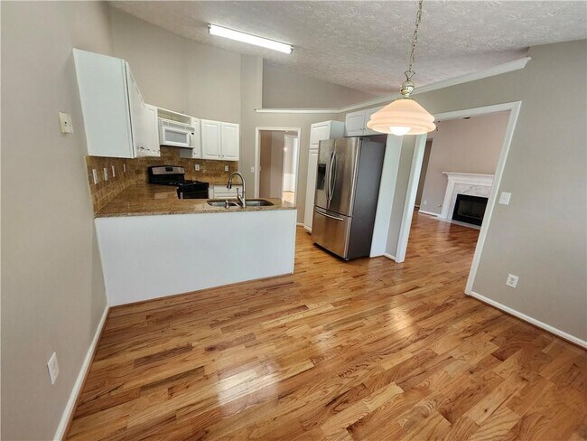 Building Photo - 1052 Ludwick Way