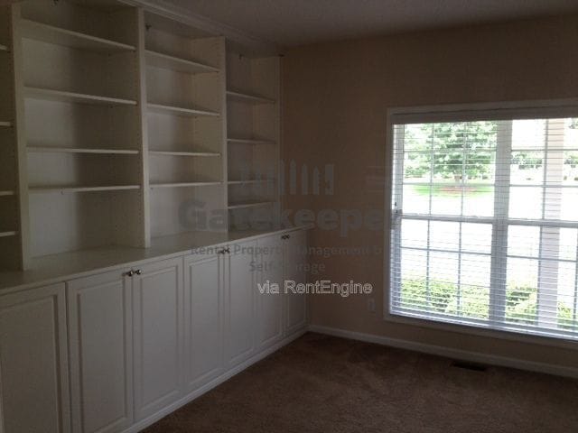 Building Photo - 309 Hambrick Park