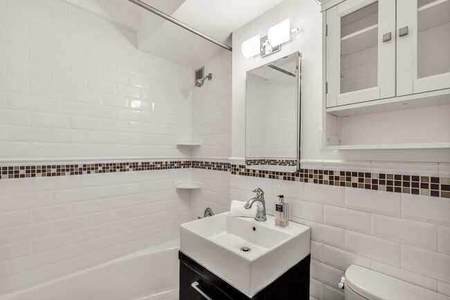 Building Photo - 310 W 56th St