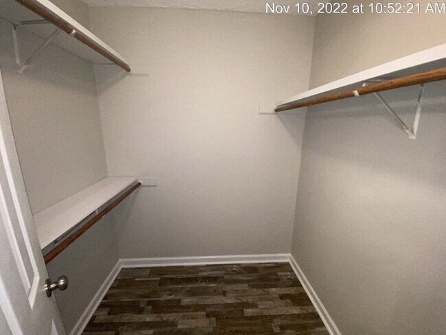 Building Photo - 640 Sugaridge Ln