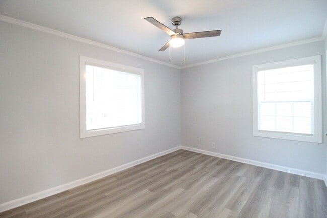 Building Photo - 2 Bedroom 1 Bath Near KU Med