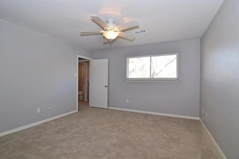 Building Photo - 7102 Casablanca Ct