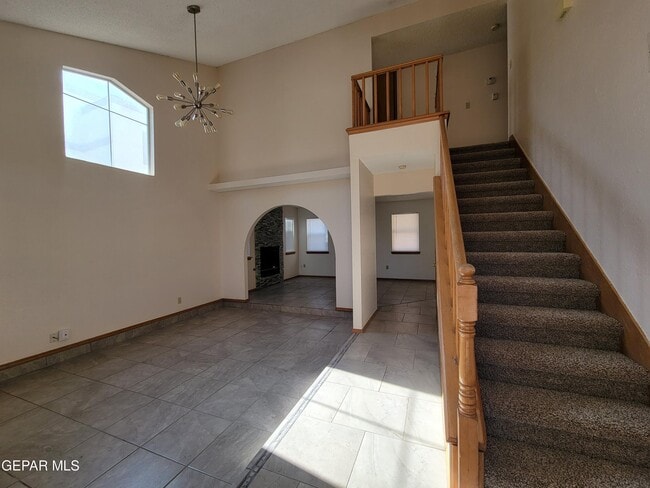 Building Photo - 6920 Imperial Ridge Dr