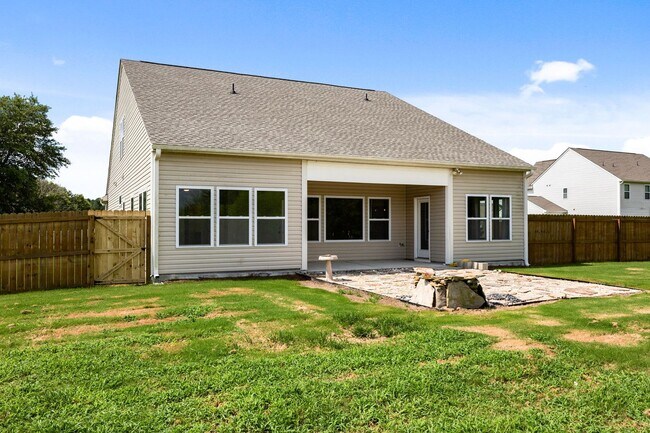 Building Photo - 217 Walker Grv Ln