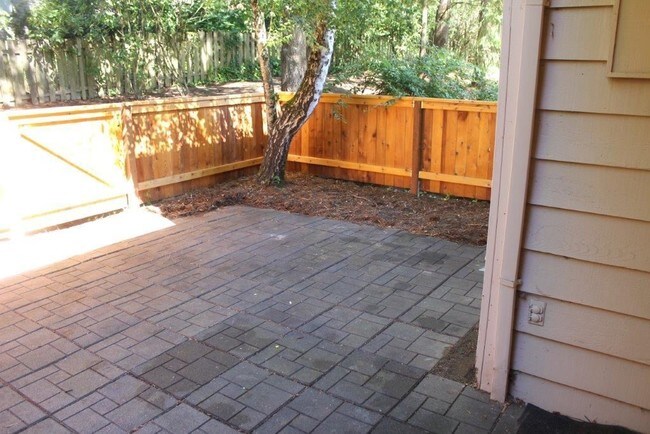 Building Photo - 2 br, 2.5 bath House - 14905 SW 106th Ave