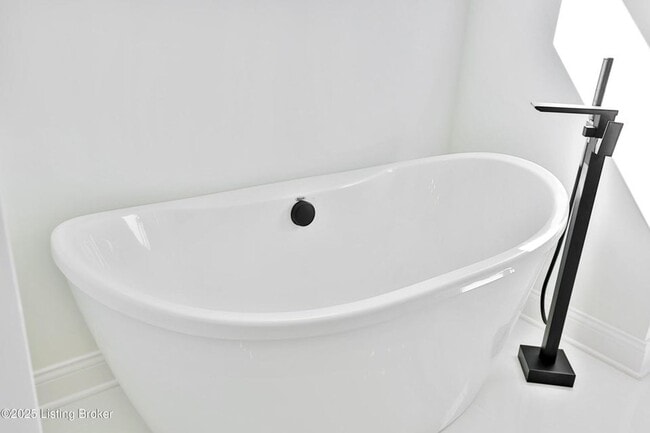 Building Photo - Amazing New Country Home For Rent