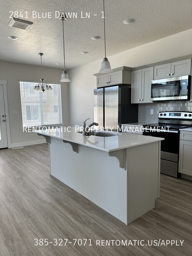 Building Photo - 2841 Blue Dawn Ln