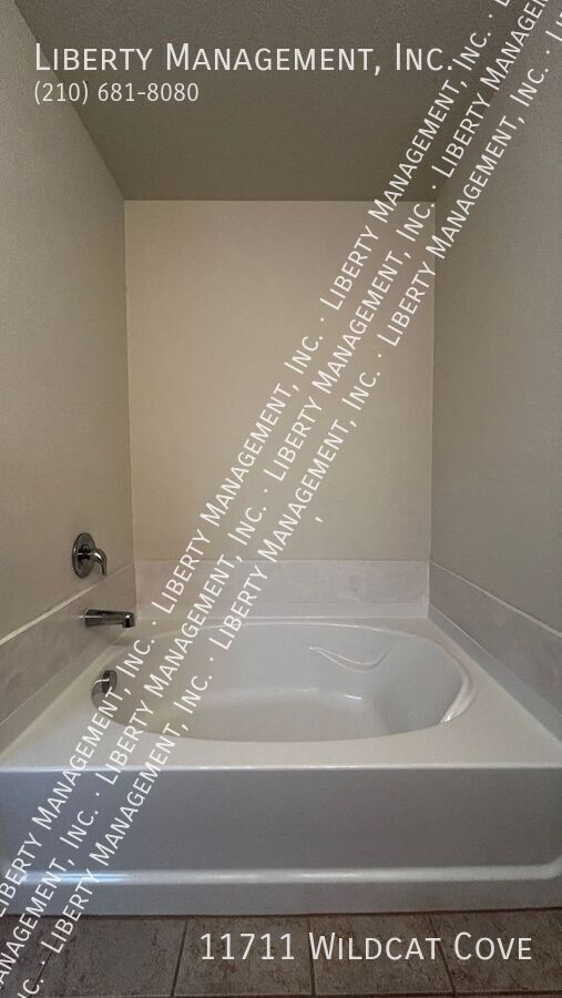 Building Photo - 11711 Wildcat Cove