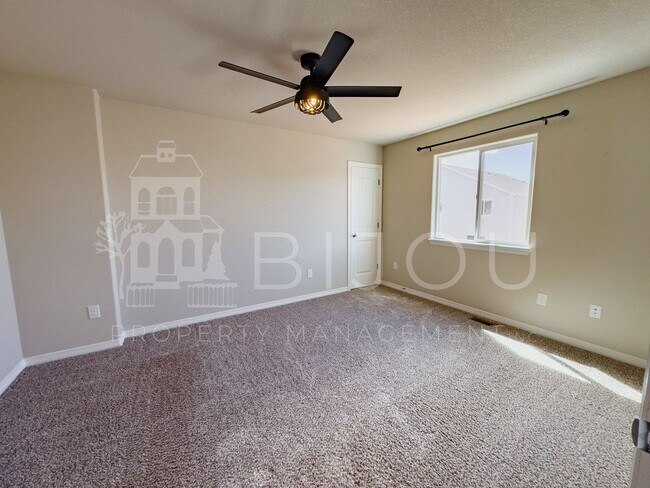 Building Photo - 10881 Aliso Dr