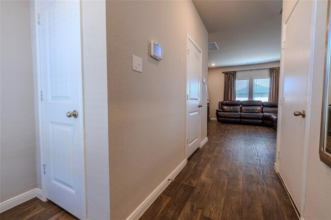 Building Photo - 178 Coralbean Dr