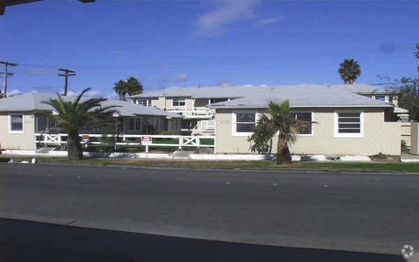 Building Photo - Exclusive Coastal Living in South Oceanside