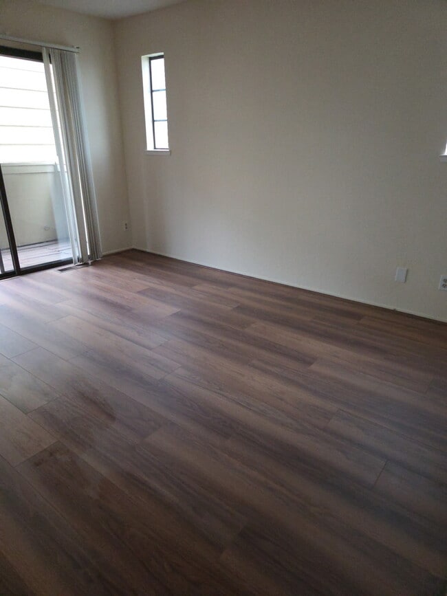 Building Photo - 582 Elk Ridge Way