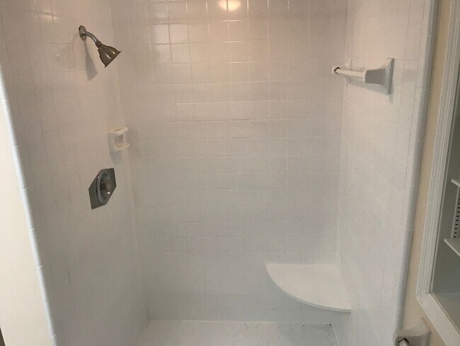 Building Photo - UPDATED 3/2 Home In Downtown/Conway Area! ...