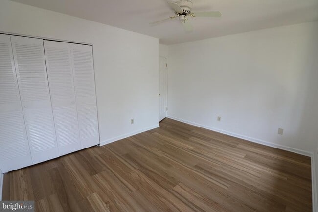 Building Photo - 20404 Shadow Oak Ct