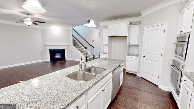 Building Photo - 2455 Westlington Cir