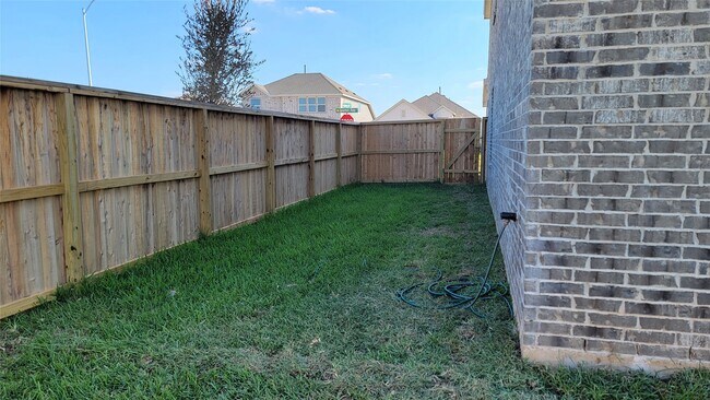 Building Photo - 27634 Spearmint Ridge Dr