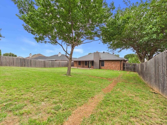 Building Photo - 5213 Air Force Dr