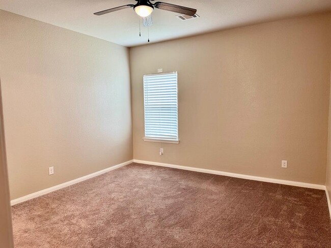 Building Photo - 15002 Sorrento Bay Ct