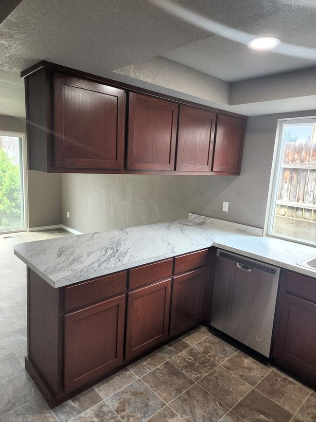Building Photo - 1218 S 41st Ave